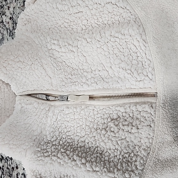 Aerie Cozy Hometown Holiday Sherpa 1/4 Zip Pullover Sweatshirt. Cream. Small. - Picture 12 of 12